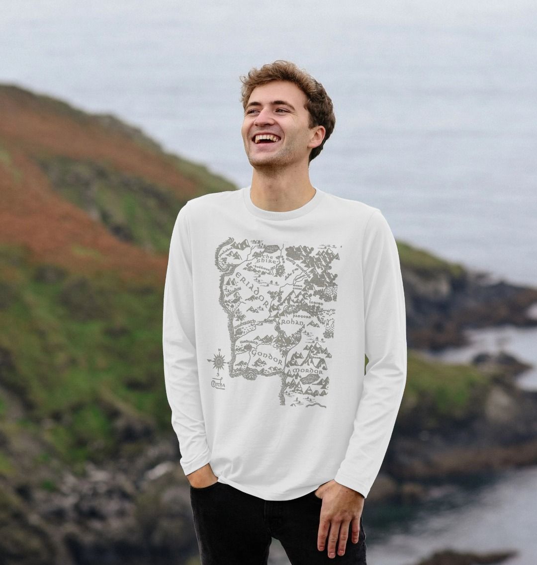 Realm of MIDDLE-EARTH™ Long Sleeved T-Shirt